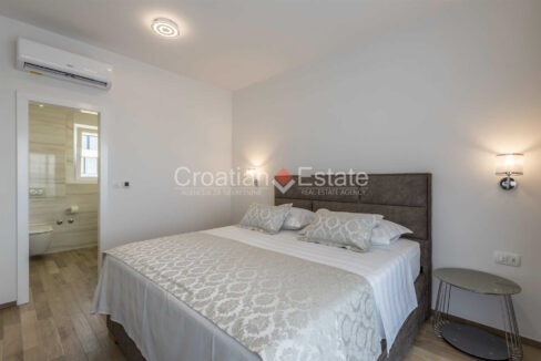 croatia-split-villa-sea-view-pool-sale(112)
