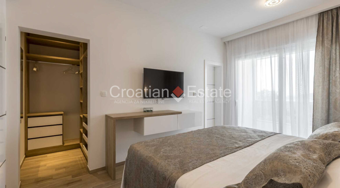 croatia-split-villa-sea-view-pool-sale(113)