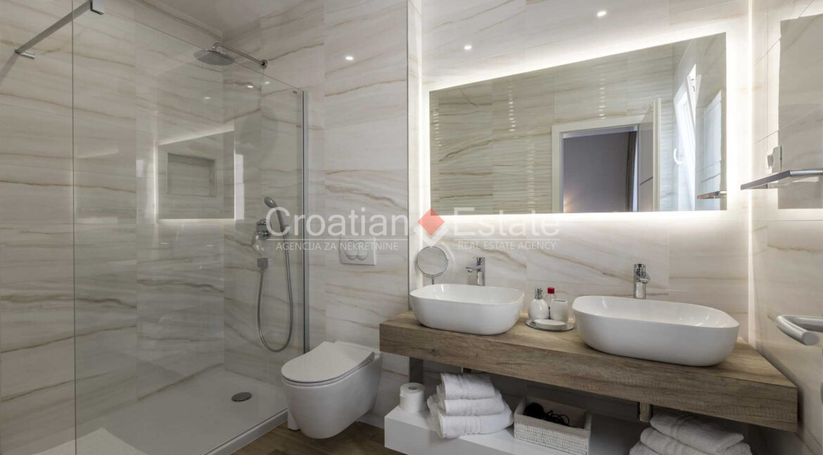 croatia-split-villa-sea-view-pool-sale(116)