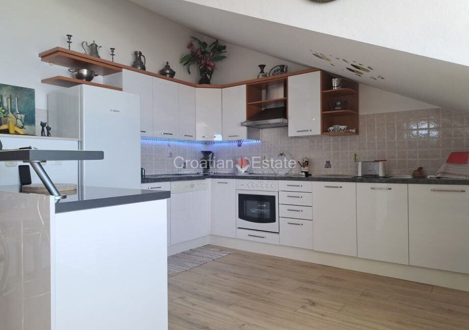 croatia-split-znjan-apartment-seafront-sale(104)