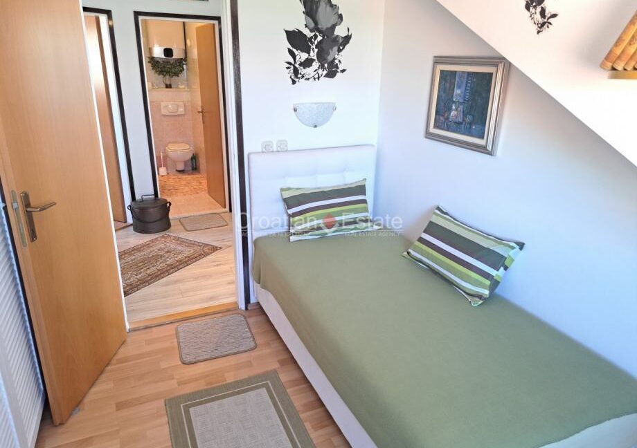 croatia-split-znjan-apartment-seafront-sale(110)