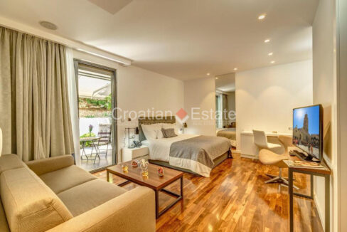 11 modern rooms for sale in Znjan, Split, Croatia.