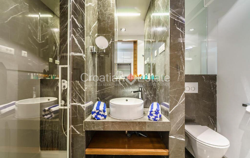 croatia-split-znjan-hotel-pool-spa-gym-parking-sale(112)