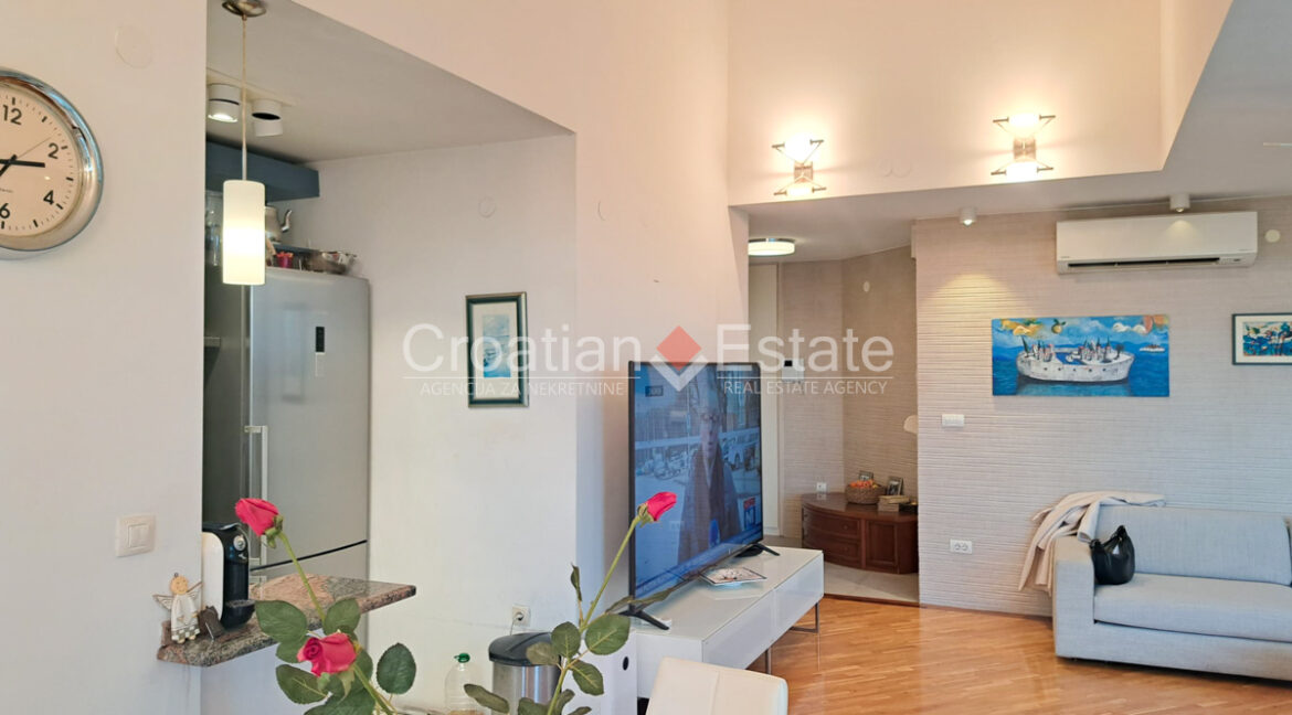 croatia-split-zvoncac-flat-sea-view-sale(103)