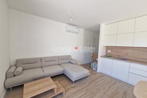 croatia-trogir-flat-loggia-garage-garden-sale(102)