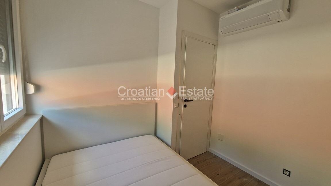 croatia-trogir-flat-loggia-garage-garden-sale(105)
