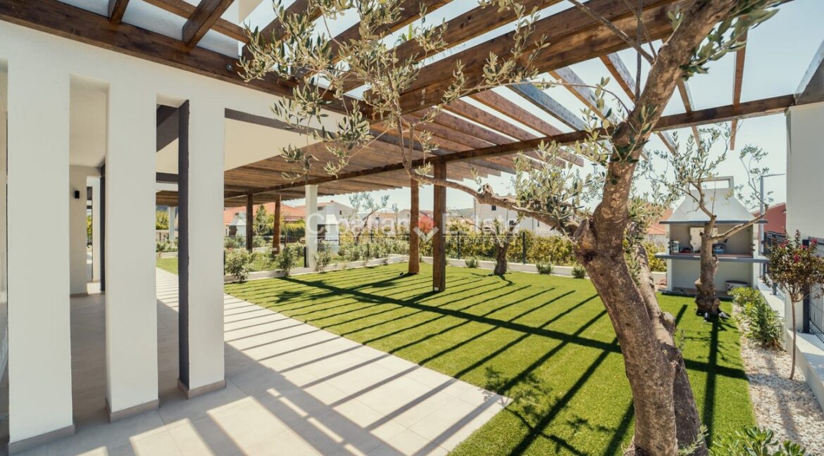 croatia-trogir-house-newly-built-yard-parking-sale(104)
