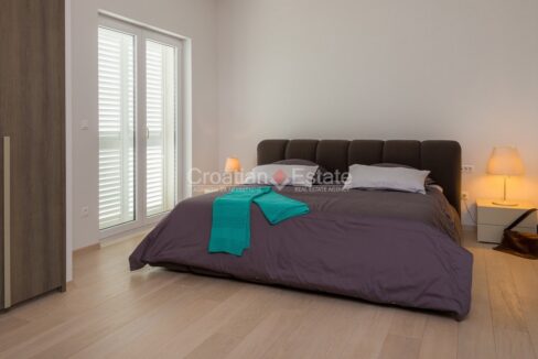 croatia-trogir-villa-seafront-sea-view-pool-sale(110)