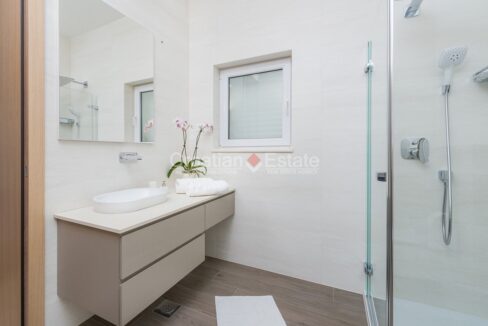 croatia-trogir-villa-seafront-sea-view-pool-sale(115)