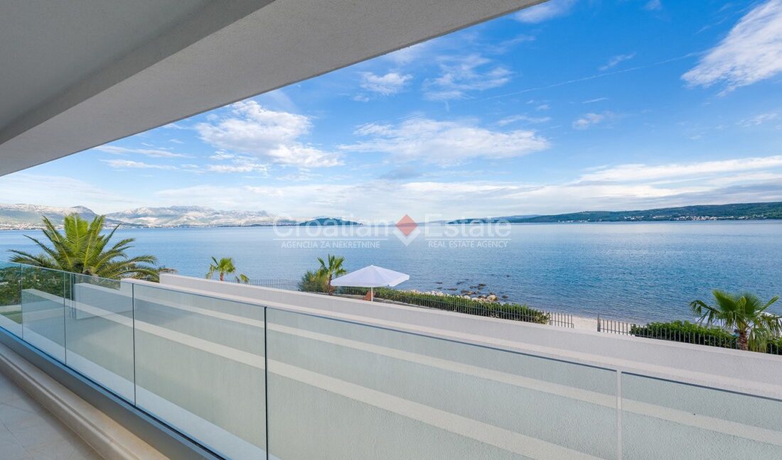 croatia-trogir-villa-seafront-sea-view-pool-sale(117)