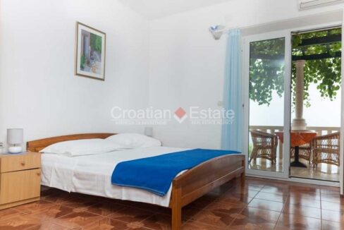 croatia-brac-beachfront-villa-pool-sale(113)
