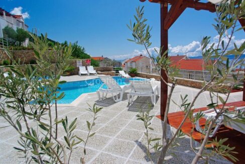 croatia-brac-bol-business-premises-sale(104)