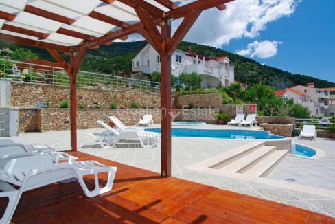 croatia-brac-bol-business-premises-sale(105)