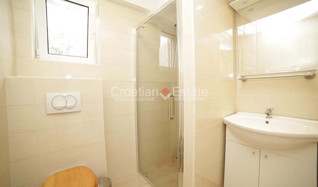 croatia-brac-house-sea-view-sale(112)