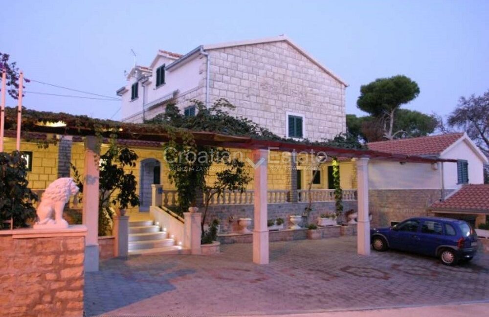 croatia-brac-villa-apartments-sea-view-pool-sale(101)