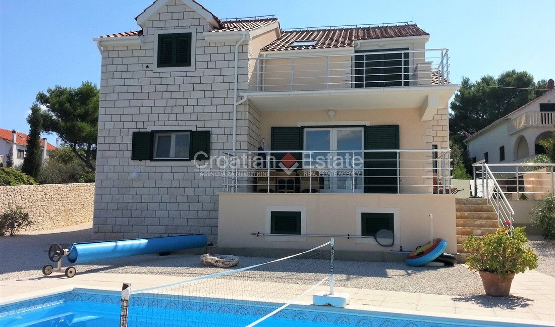croatia-brac-villa-seafront-sea-view-pool-sale(101)