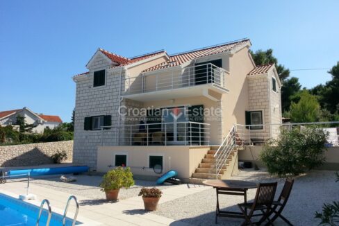 croatia-brac-villa-seafront-sea-view-pool-sale(102)