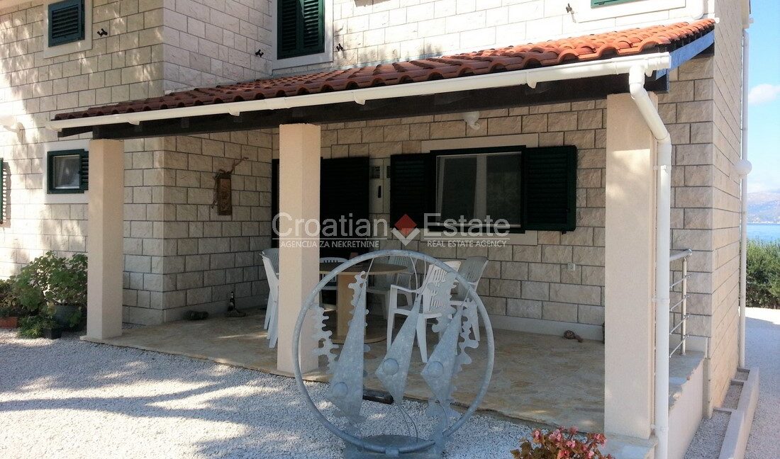 croatia-brac-villa-seafront-sea-view-pool-sale(115)