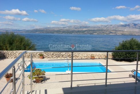 croatia-brac-villa-seafront-sea-view-pool-sale(122)