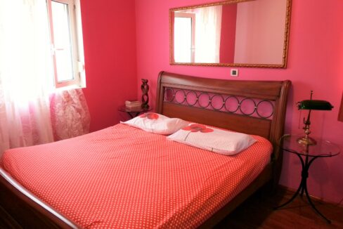 croatia-ciovo-family-home-near-sea-sale(106)