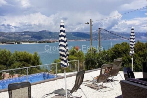 croatia-ciovo-house-near-sea-pool-sale(105)