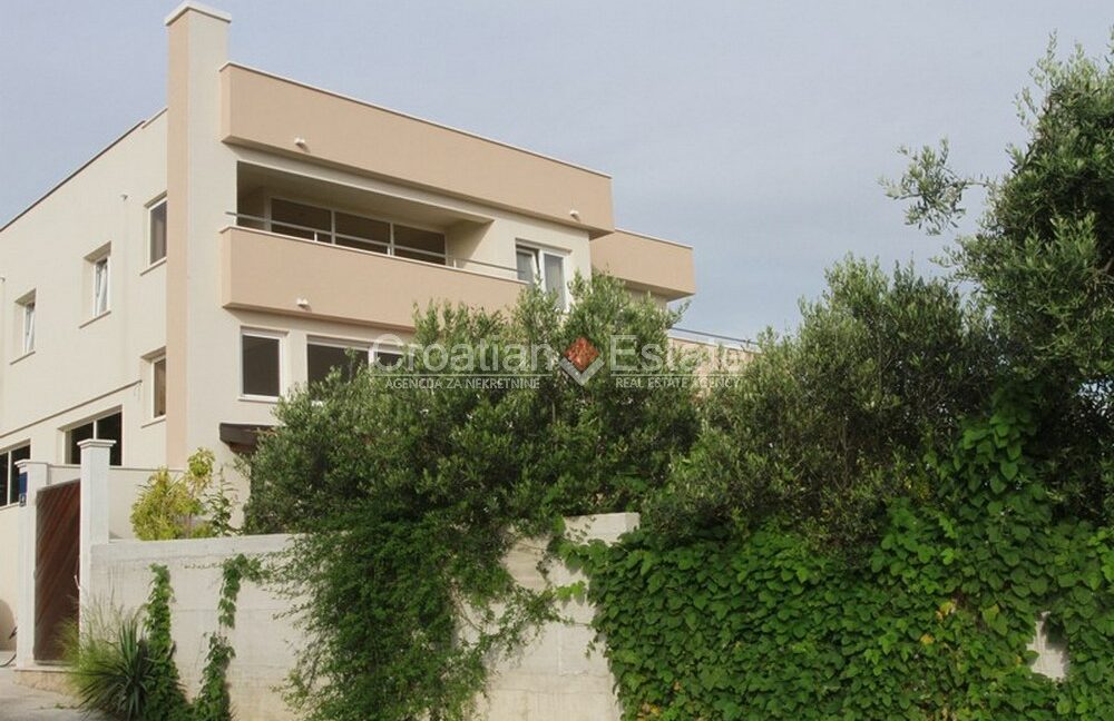 croatia-ciovo-villa-pool-sea-view-sale(121)