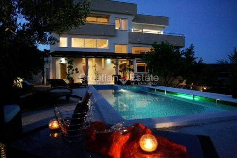 croatia-ciovo-villa-pool-sea-view-sale(122)