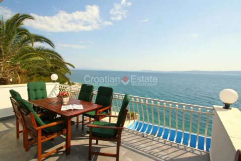 croatia-ciovo-villa-seafront-pool-sea-view-sale(103)
