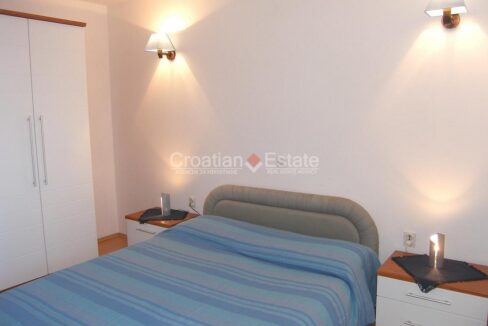 croatia-ciovo-villa-seafront-pool-sea-view-sale(109)