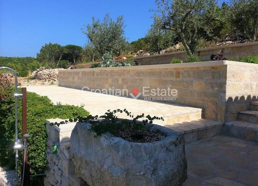 croatia-vis-house-seafront-sea-view-sale(109)
