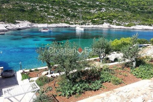 croatia-vis-house-seafront-sea-view-sale(110)