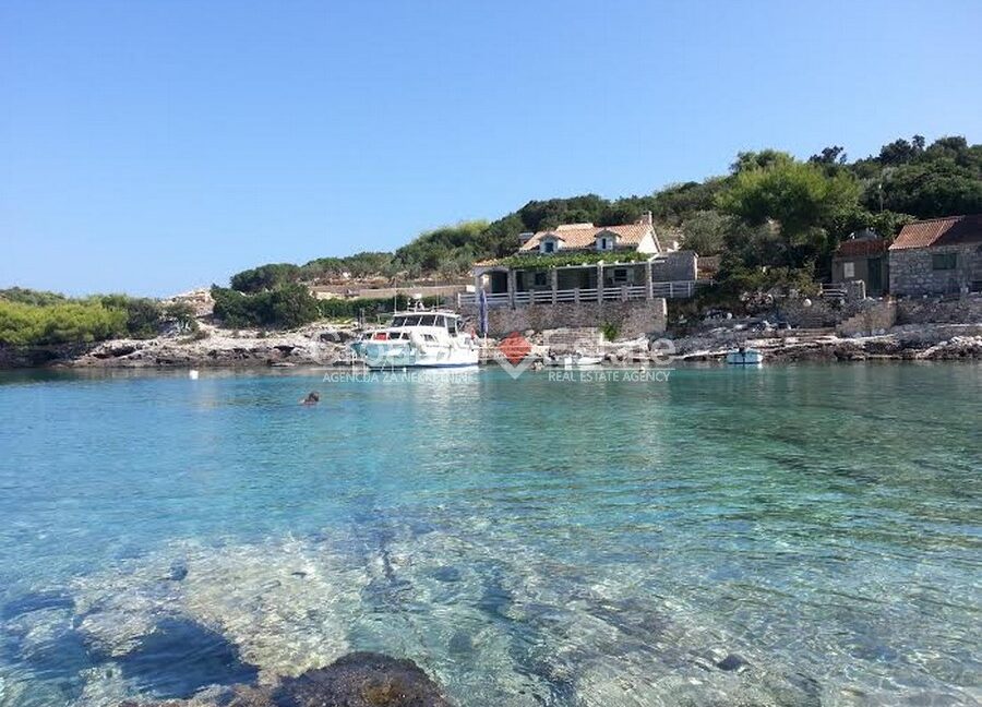 croatia-vis-house-seafront-sea-view-sale(111)