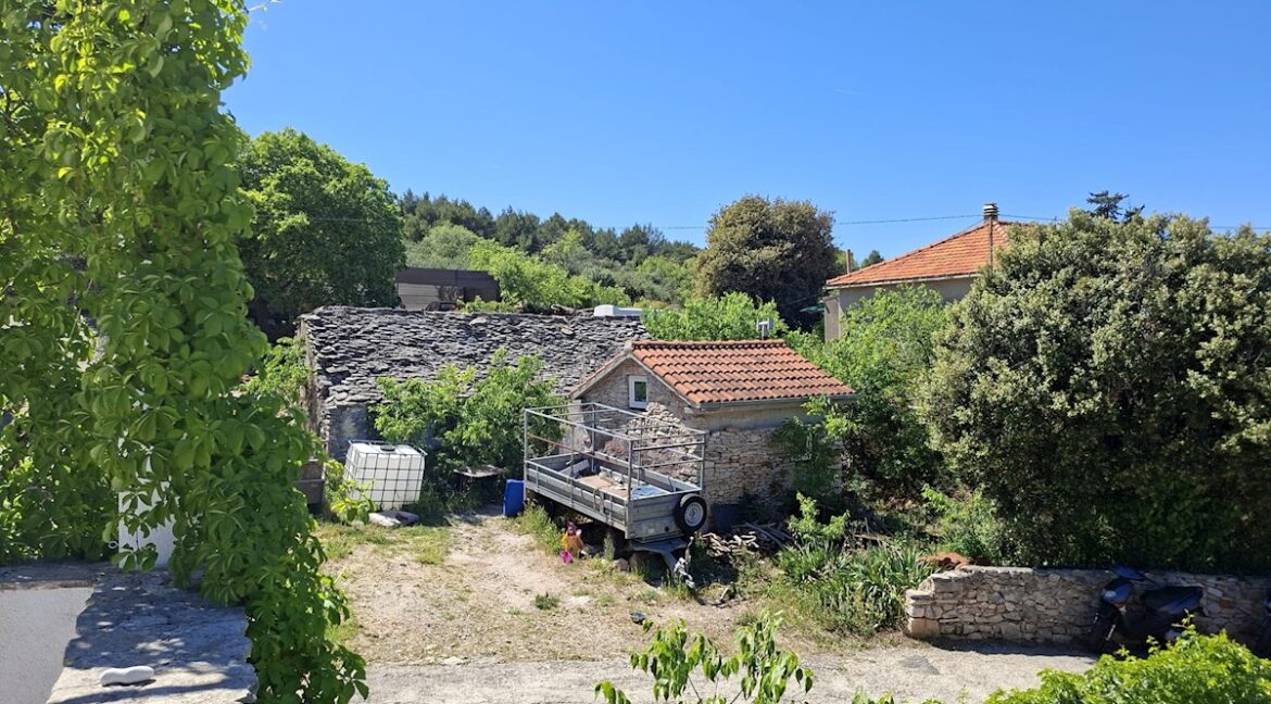 gradevinsko zemljiste pogled more brac 01