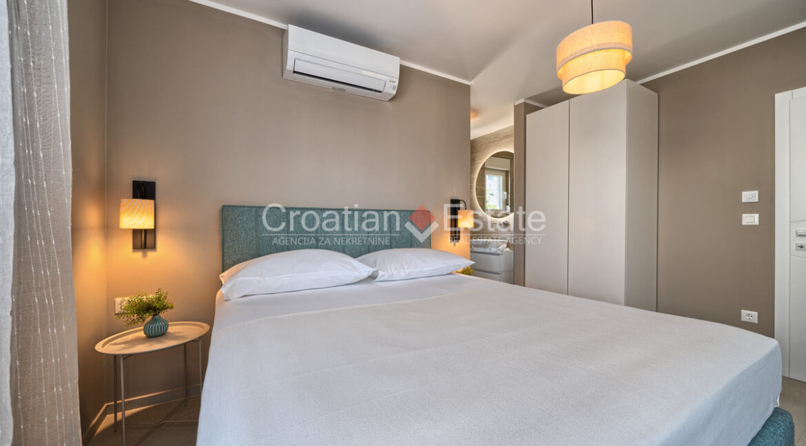 croatia ciovo apartment sea view sale pool 115