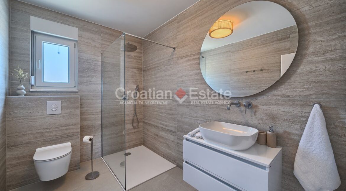 croatia ciovo apartment sea view sale pool 118