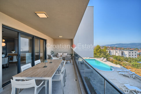 croatia ciovo apartment sea view sale pool 122