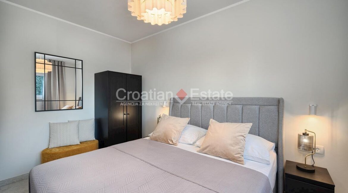 penthouse sea view ciovo 23